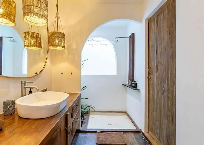 5br Private Pool Rice Fields View - Canggu *